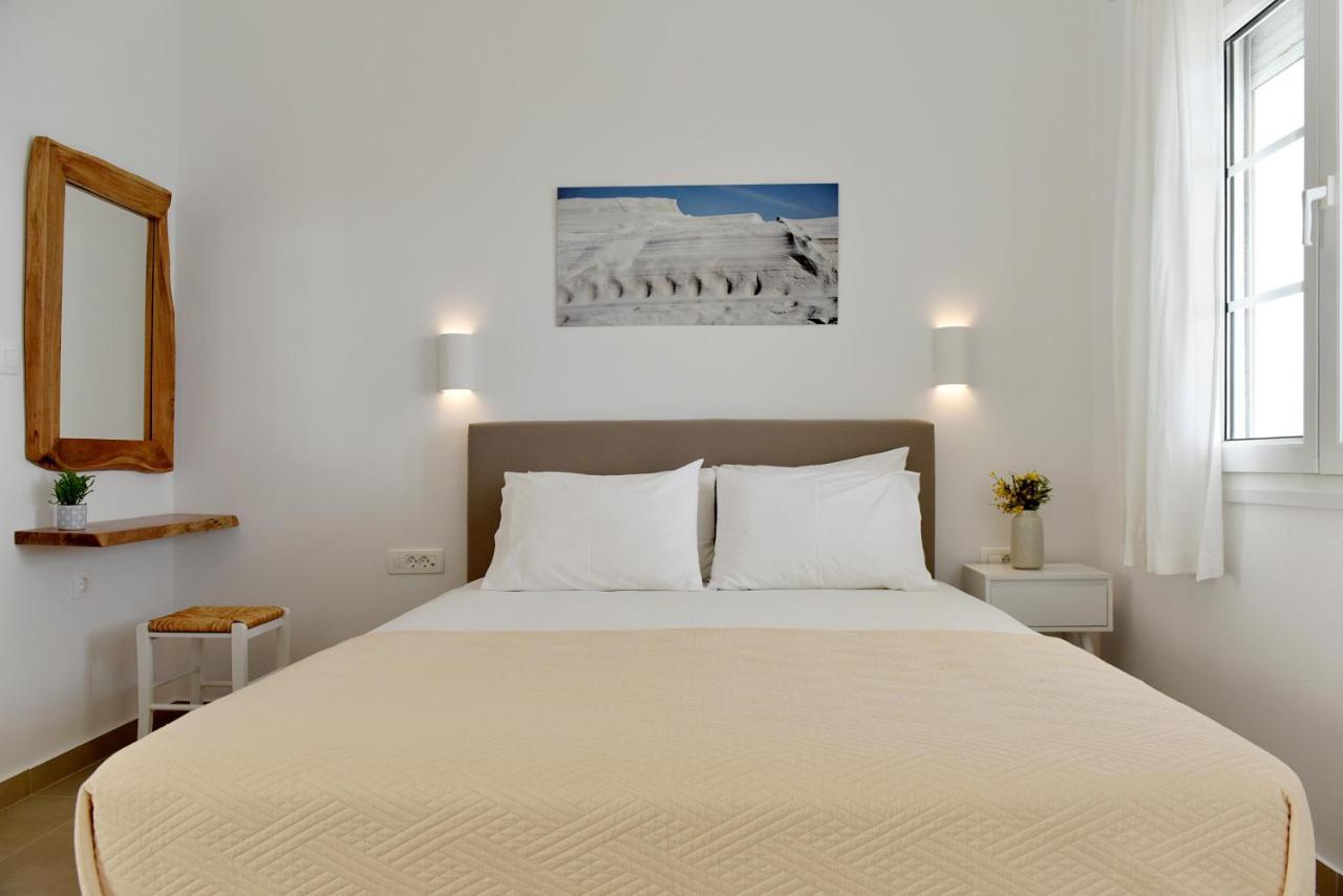 Giourgas Studios & Apartments Provatas 외부 사진